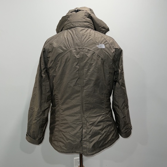 Women’s size Large North Face 3 in 1 Winter Coat - Picture 3 of 9